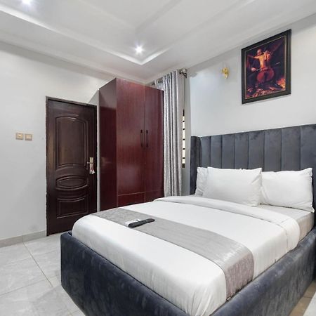 3 Bedroom Apartment - Ikeja Exterior foto